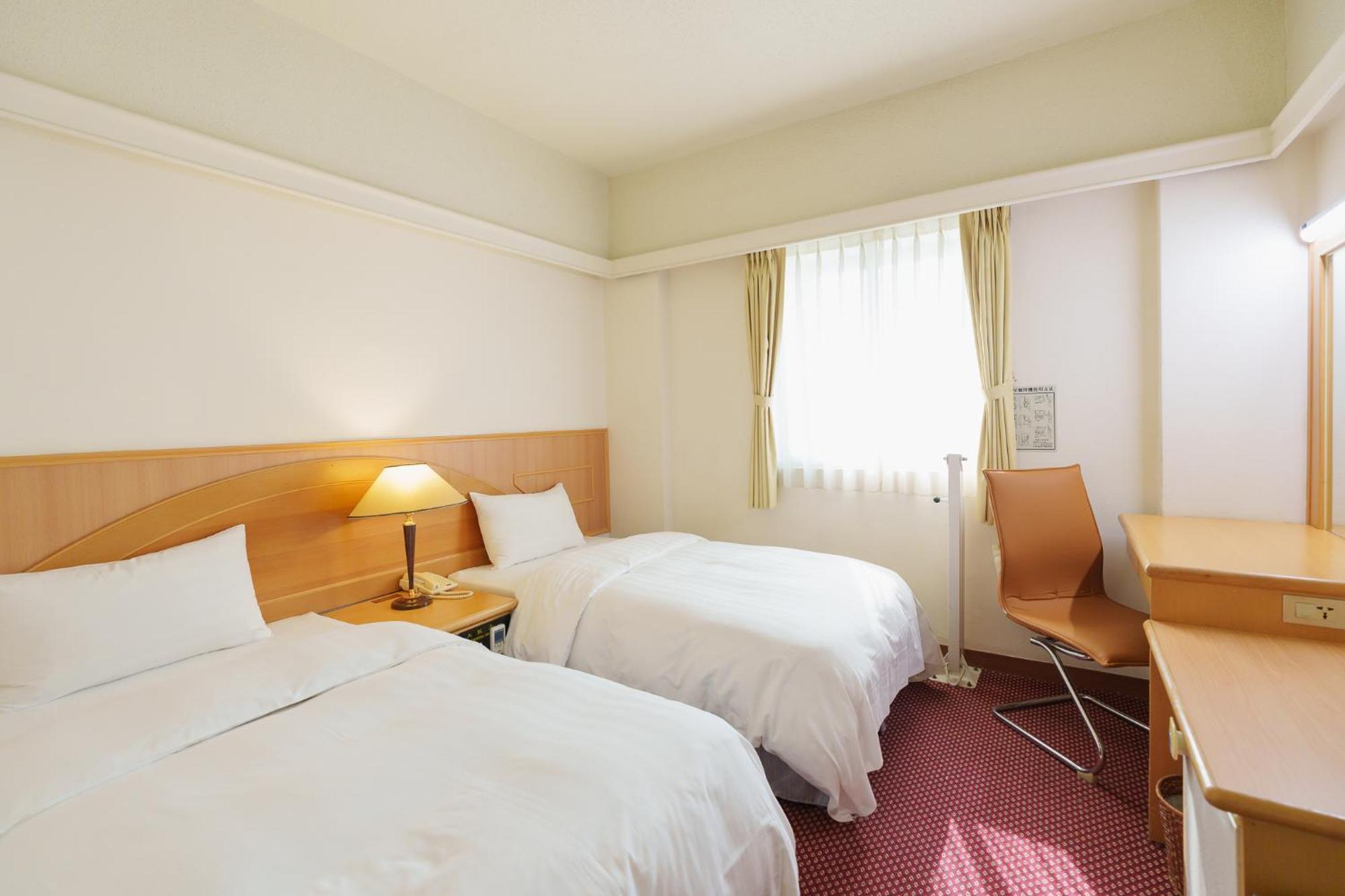 Oriental Hotel Tainan Esterno foto