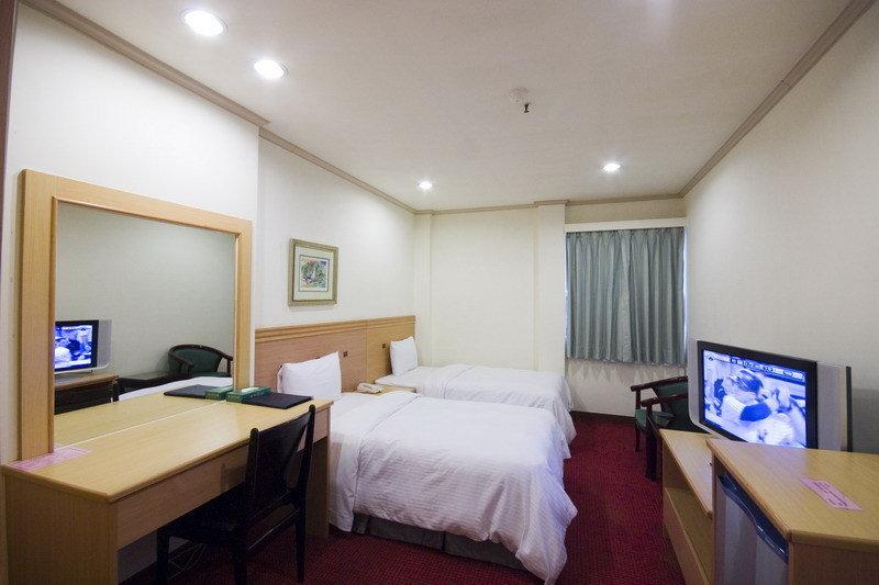 Oriental Hotel Tainan Esterno foto