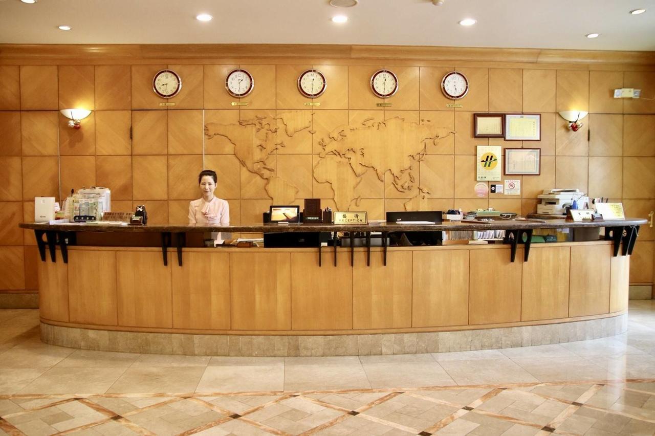 Oriental Hotel Tainan Esterno foto